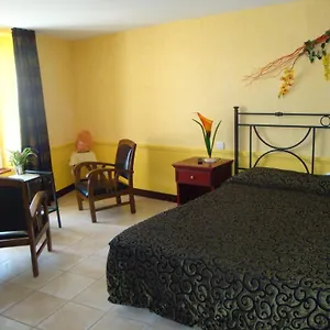 https://le-grand-large-cancale.inbrittany.com